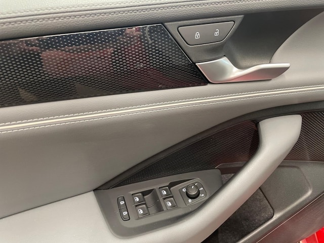 Volkswagen Passat 1.5 eTSI Business IQ.Drive