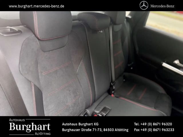 Mercedes-Benz B 200 AMG Line Sedan