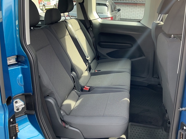 Volkswagen Caddy Combi