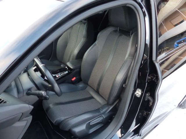 Peugeot E-208 GT-Line