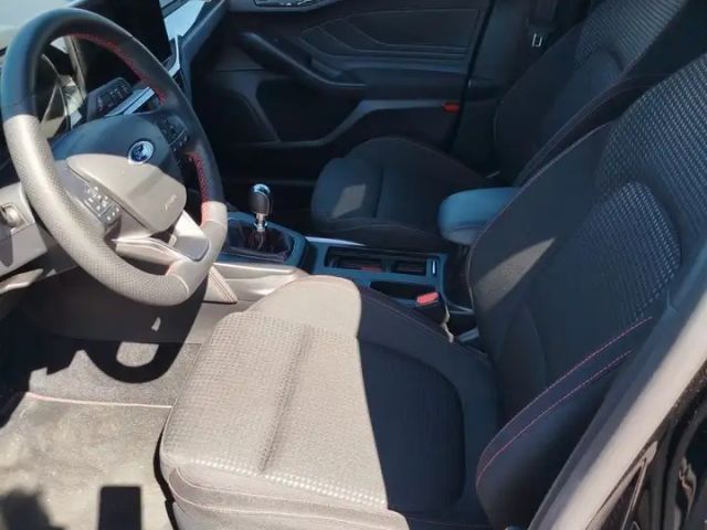 Ford Focus ST Line Wagon