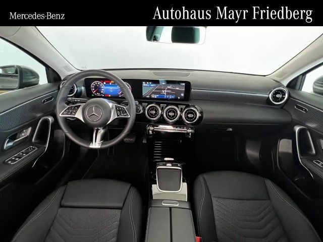 Mercedes-Benz A 200 Progressive