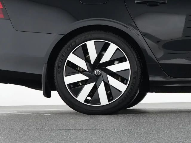 Volvo V90 AWD Dark Plus T6