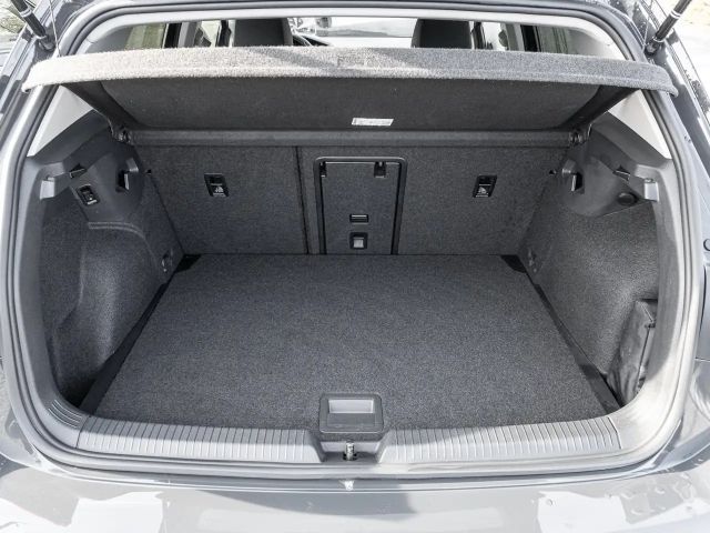 Volkswagen Golf 1.5 eTSI DSG Style