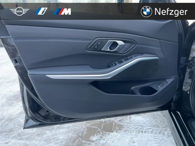 BMW 330 330d M-Sport Touring xDrive