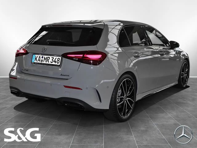 Mercedes-Benz A 250 4MATIC AMG Line