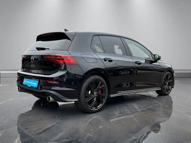 Volkswagen Golf GTI Style