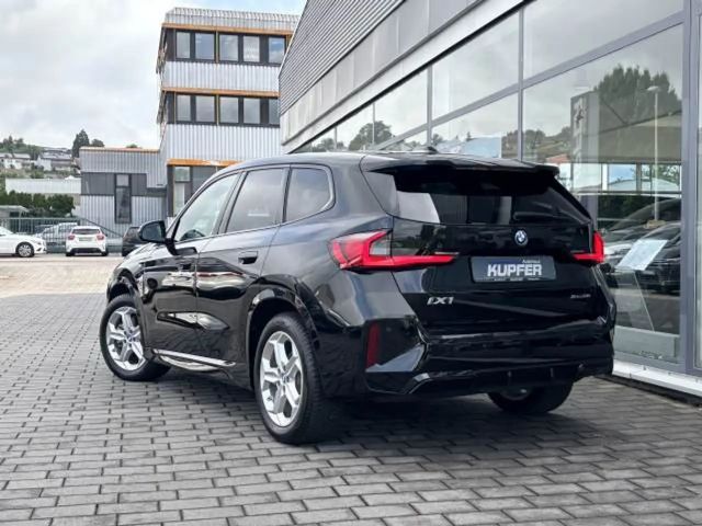 BMW X1 xDrive30 M Sportp. Pano° 360°-AHK°el.Sports.