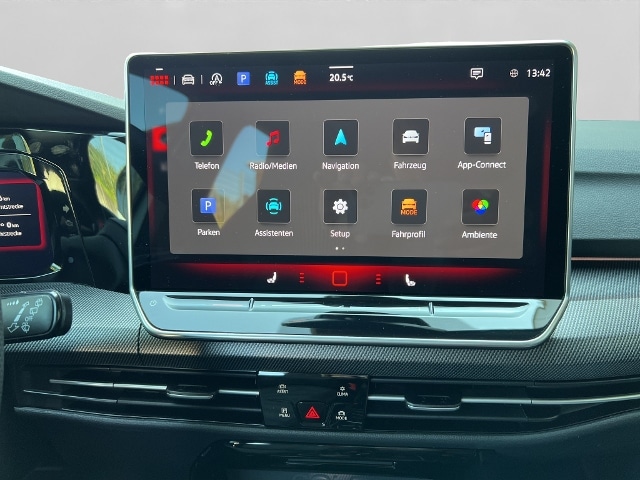 Volkswagen Golf 2.0 TSI DSG Golf VIII