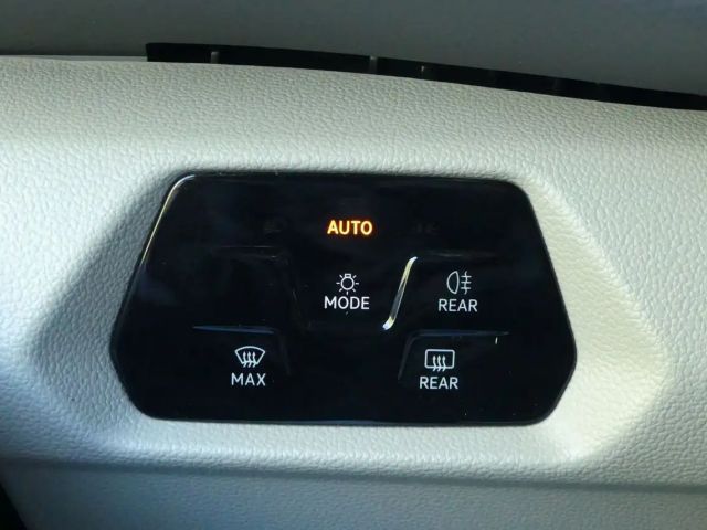 Volkswagen Multivan Life T7