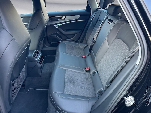 Audi S6 Avant Quattro