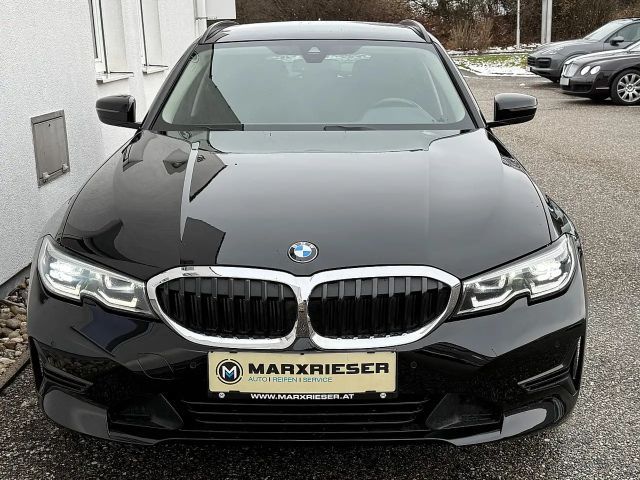 BMW 320 320d Touring xDrive