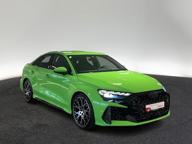 Audi RS3 Quattro S-Tronic Sedan
