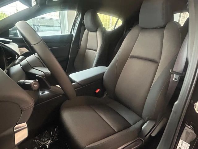 Mazda 3 Exclusive-line