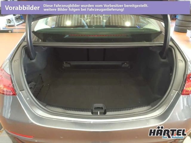 Mercedes-Benz C 200 AVANTGARDE Sedan