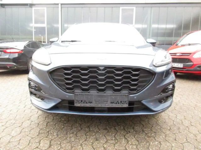 Ford Kuga Hybrid ST Line X