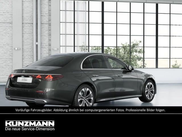 Mercedes-Benz E 220 AVANTGARDE E 220 d Sedan