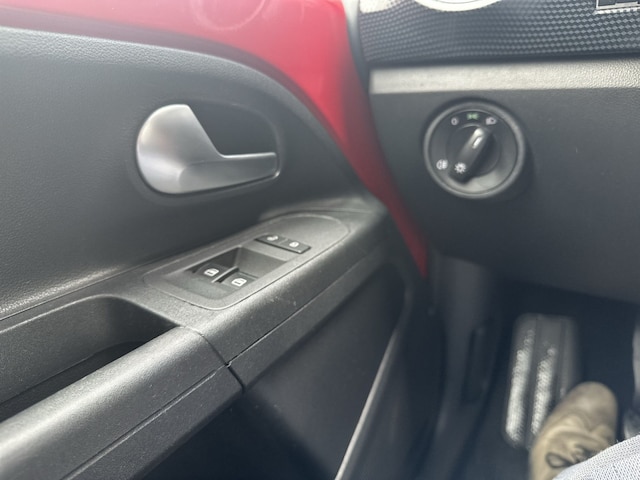 Volkswagen up! up! 1.0 (EURO 6d) Basis Klima Fenster el.