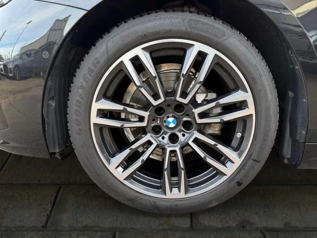 BMW 520 520i M-Sport Sedan