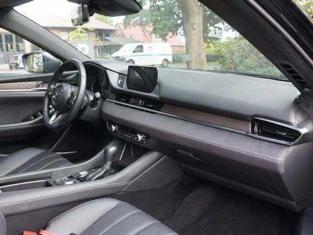 Mazda 6 2.5L SkyActiv Takumi