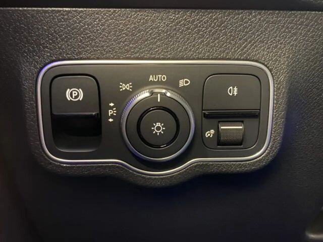 Mercedes-Benz EQB 300 4MATIC Progressive