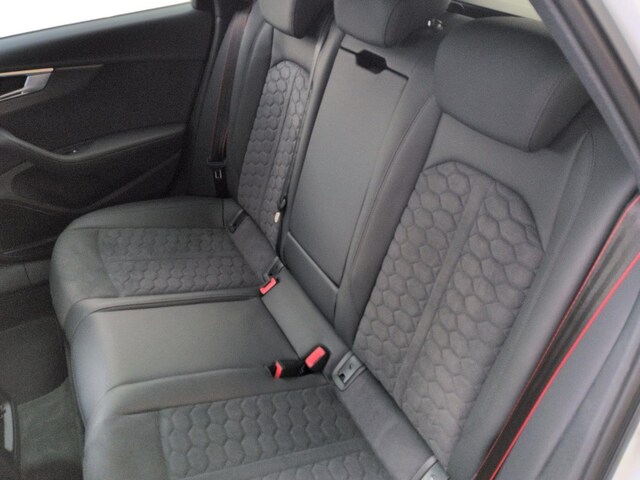 Audi RS4 Avant Quattro