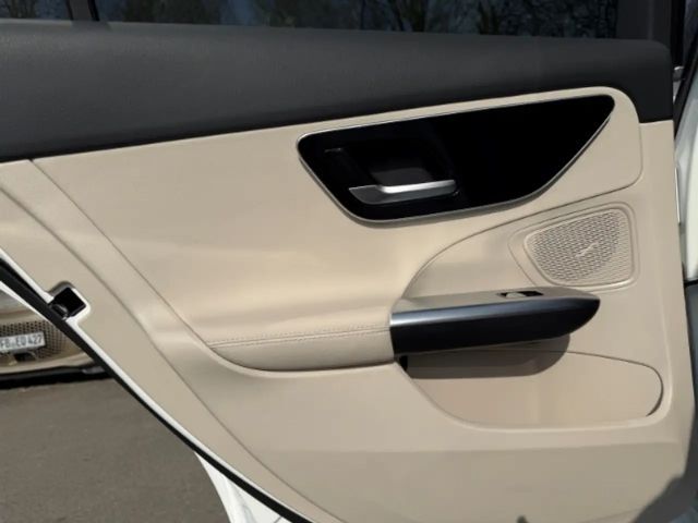 Mercedes-Benz C 220 AVANTGARDE C 220 d Estate