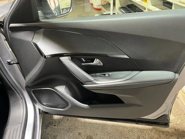 Peugeot 2008 Allure Pack EAT8 PureTech