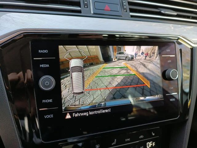 Volkswagen Passat 1.5 TSI Business DSG Variant