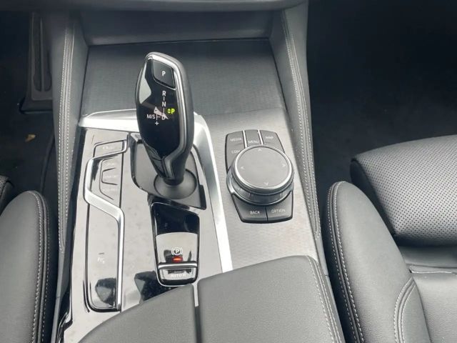 BMW 530 530i M-Sport Touring xDrive