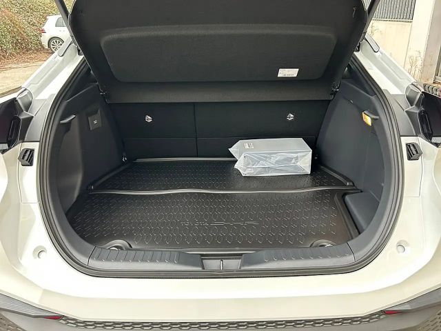 Toyota C-HR Active Plug-in