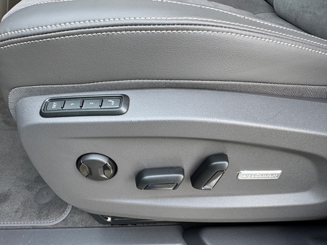 Volkswagen Multivan 2.0 TDI Lang T7