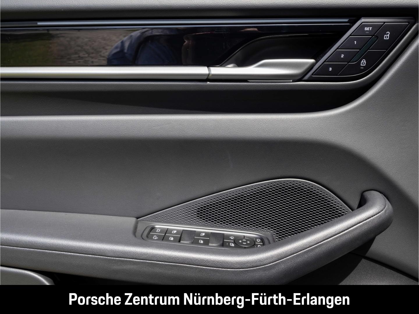 Porsche Macan BOSE Panoramadach Luftfederung Lenkradheiz