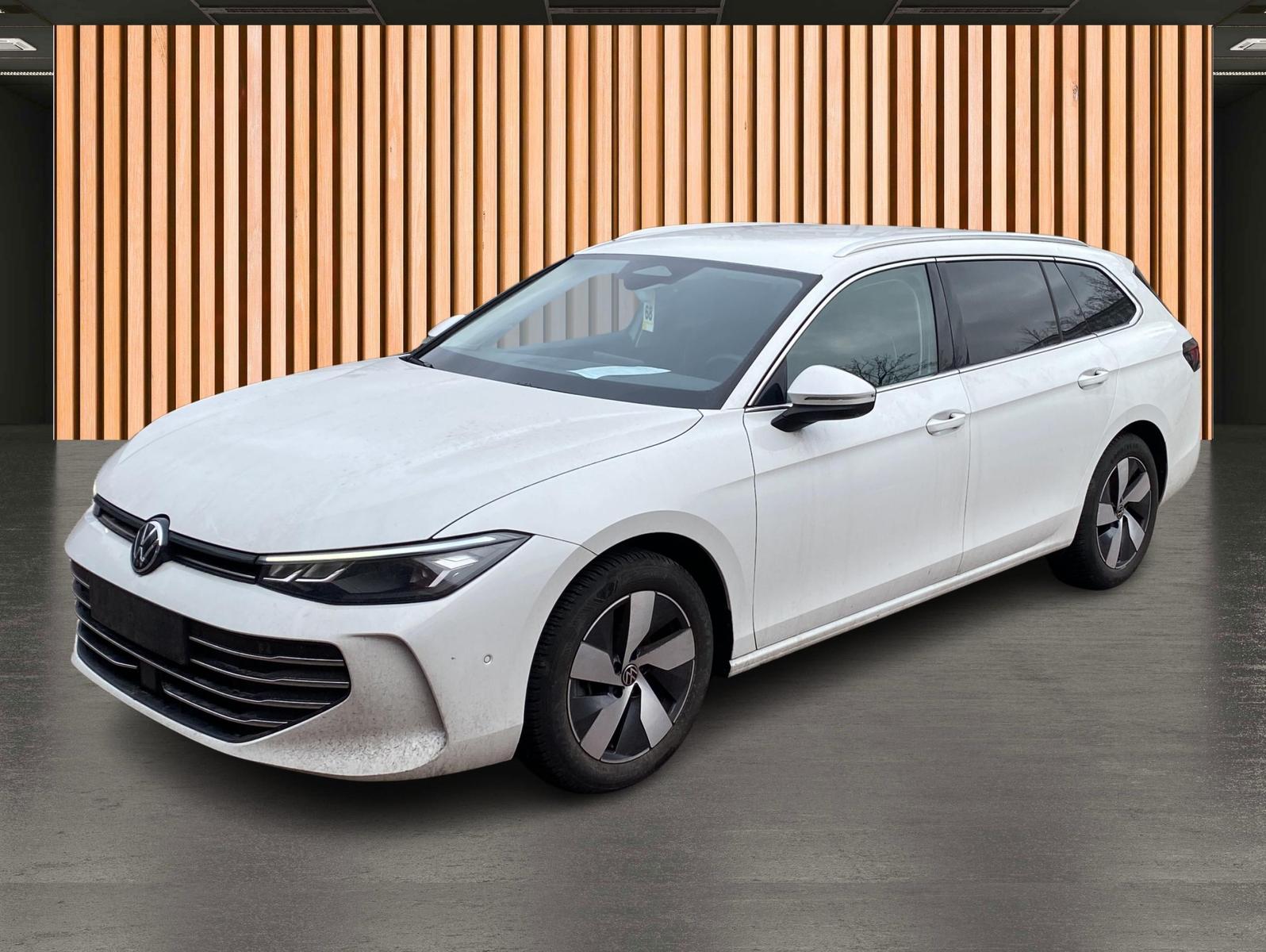 Volkswagen Passat 1.5 eTSI Business Variant