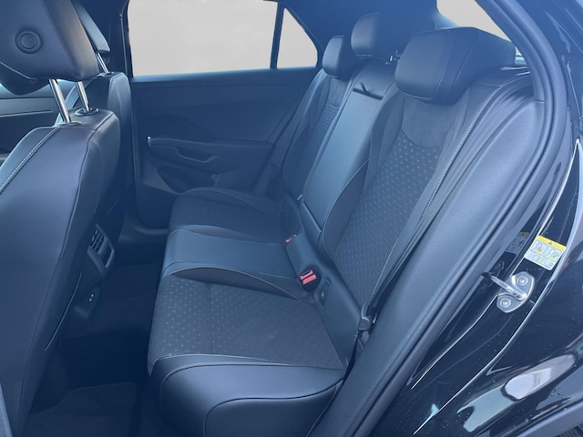 Volkswagen T-Roc 1.5 eTSI DSG R-Line