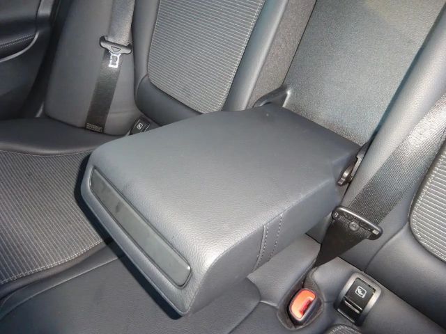 Mercedes-Benz C 220 AVANTGARDE C 220 d Estate