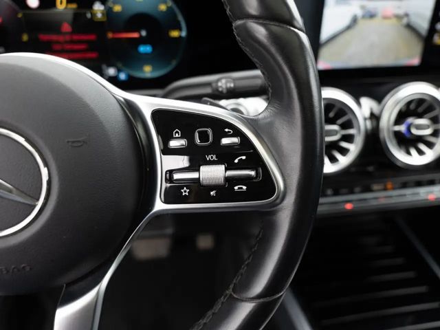 Mercedes-Benz EQB 300 4MATIC Progressive