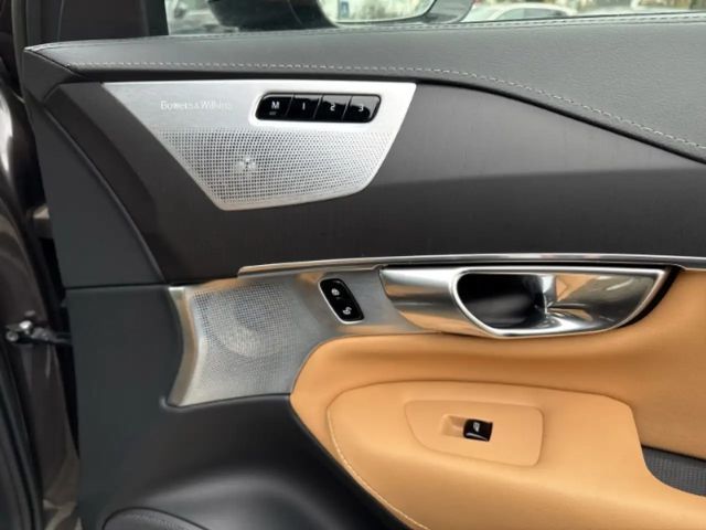 Volvo XC90 Dark T8 Ultimate