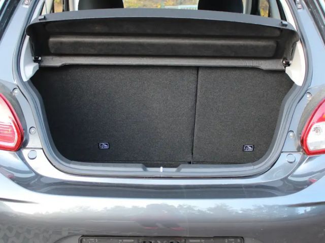 Mitsubishi Space Star Star