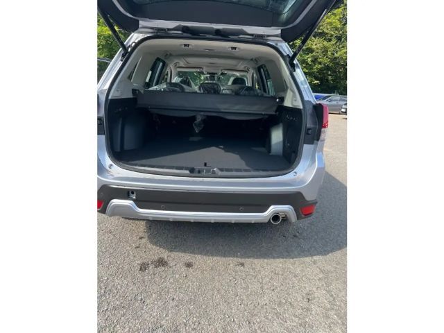 Subaru Forester Platinum 2.0ie Mild-Hybrid NAVI LEDER