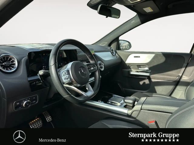 Mercedes-Benz B 180 AMG Line