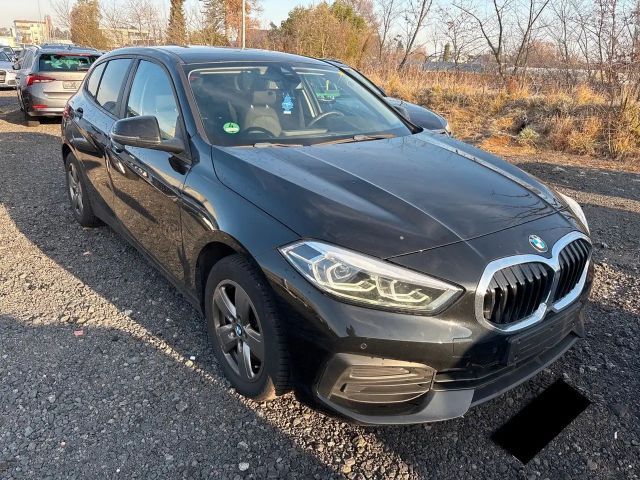 BMW 118 118d Advantage pakket Sedan
