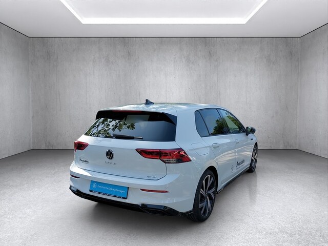 Volkswagen Golf 1.5 eTSI DSG R-Line