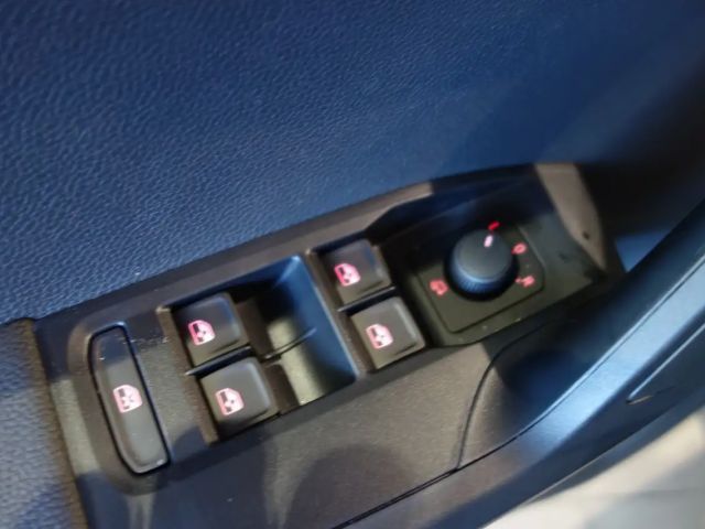 Seat Arona Reference