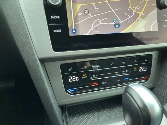 Volkswagen Passat 1.5 TSI DSG Variant