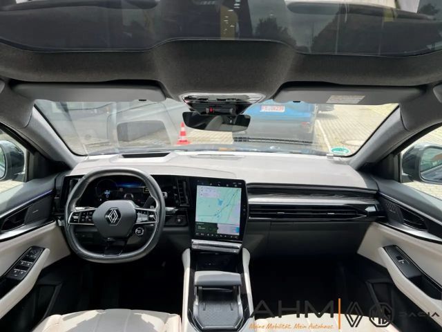 Renault Espace E-Tech Hybrid Iconic