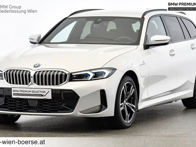 BMW 330 330e xDrive
