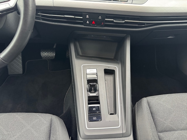 Volkswagen Golf 1.5 TSI DSG Life Variant