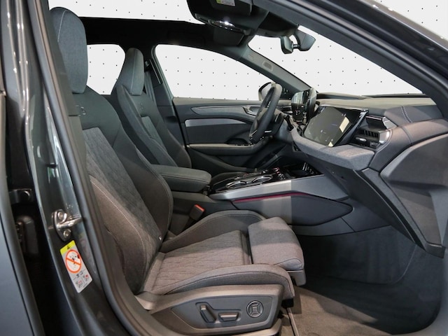 Audi A6 Avant Quattro S-Tronic