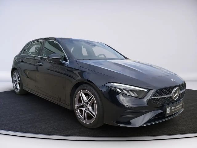 Mercedes-Benz A 200 AMG Line Hatchback